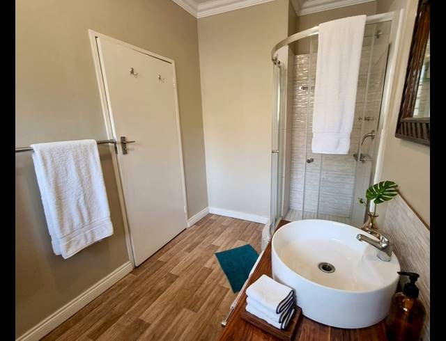 1 BEDROOM ROOM TO LET IN PEACEHAVEN